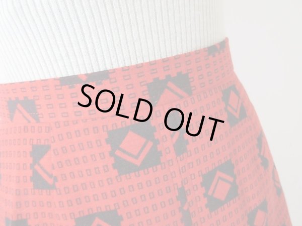 画像7: 【安定感のある可愛さ*】レトロ配色スカート (7)