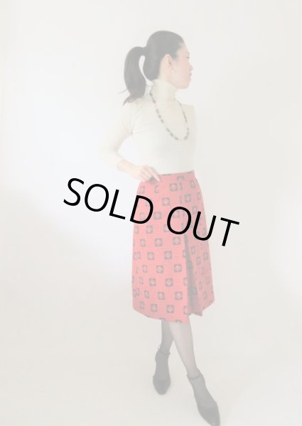 画像3: 【安定感のある可愛さ*】レトロ配色スカート (3)