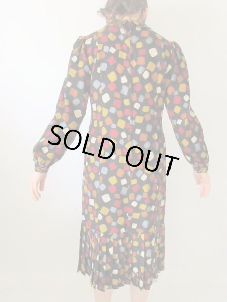 画像6: 【イヤリングと2点セットでお届け*】YSL生地のお仕立て品ワンピース  (6)