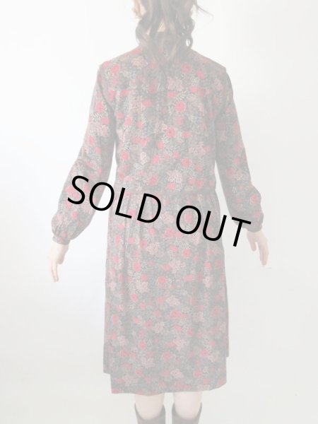 画像6: 【イヤリングと2点セットでお届け*】クラシカルフラワーのセットアップ (6)