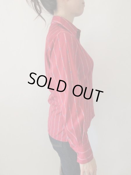 画像5: 【エンブレムと2点セットでお届け*】チェーンと英字柄シャツ (5)