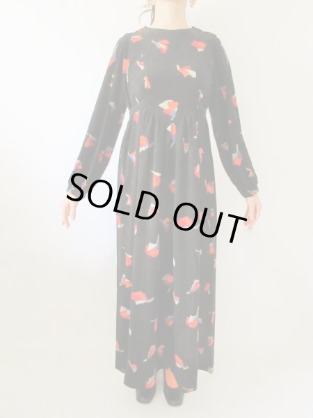 画像4: 【イヤリングと2点セットでお届け*】ゆったり*1点モノのマキシ丈ワンピース (4)