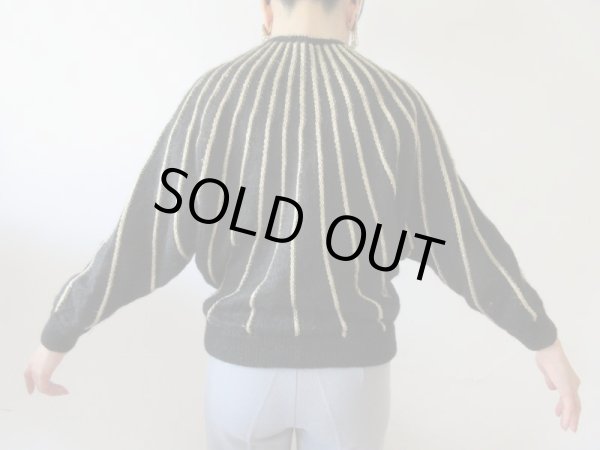 画像5: 【イヤリングと2点セットでお届け*】ゴールドラメのドルマンスリーブニット (5)