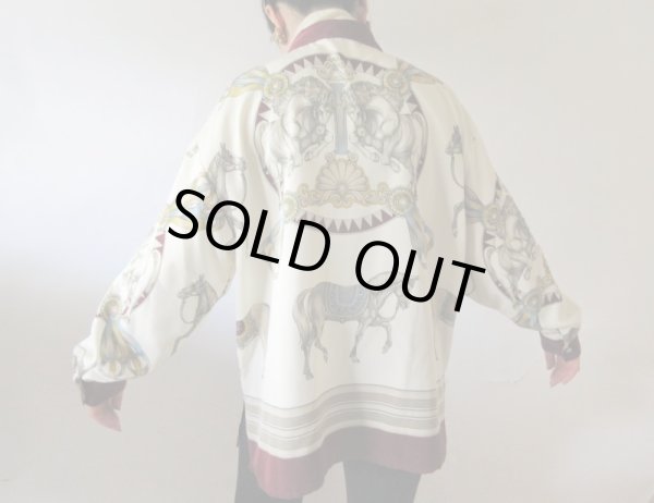 画像6: 【イヤリングと2点セットでお届け*】ゆったりサイズのお馬さんシャツ (6)