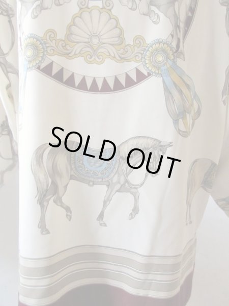 画像8: 【イヤリングと2点セットでお届け*】ゆったりサイズのお馬さんシャツ (8)