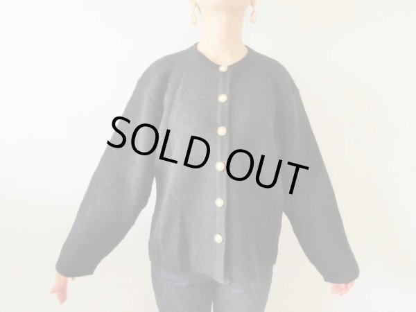 画像3: 【イヤリングと2点セットでお届け*】大人可愛いネイビーの高見えカーディガン (3)