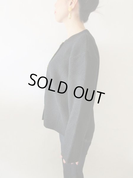 画像4: 【イヤリングと2点セットでお届け*】大人可愛いネイビーの高見えカーディガン (4)