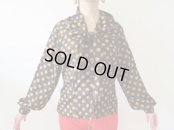 画像3: 【イヤリングと2点セットでお届け*】個性襟の水玉ブラウス (3)