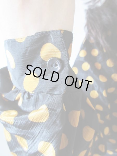 画像8: 【イヤリングと2点セットでお届け*】個性襟の水玉ブラウス (8)