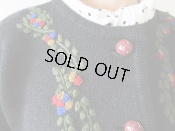 画像6: 【イヤリングと2点セットでお届け*】お花刺繍のカーディガン (6)