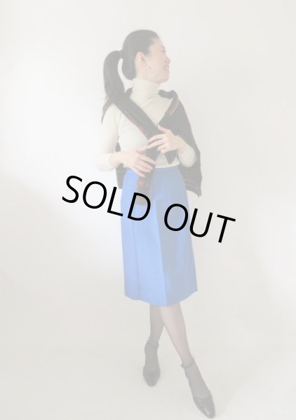 画像2: 【目線を集めます*】ロイヤルブルーのスカート (2)