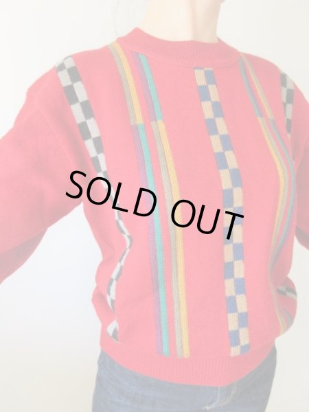 画像7: 【コケティッシュな魅力を*】幾何学ストライプニット (7)