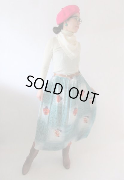 画像2: 【何と合わせようかワクワクします*】レトロフラワースカート (2)