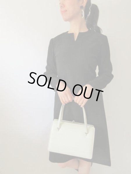 画像2: 【フォーマルシーンにもOK*】クラシカルなブラックワンピース  (2)