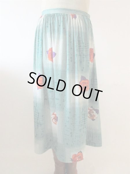 画像3: 【何と合わせようかワクワクします*】レトロフラワースカート (3)