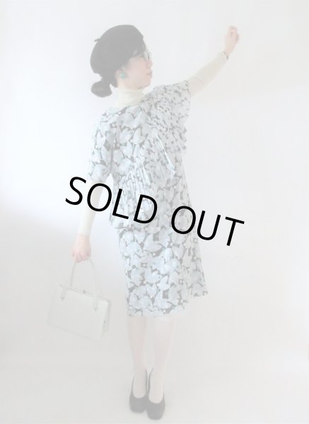 画像2: 【ピエールカルダンのヴィンテージ*】葉っぱと水玉のワンピース  (2)