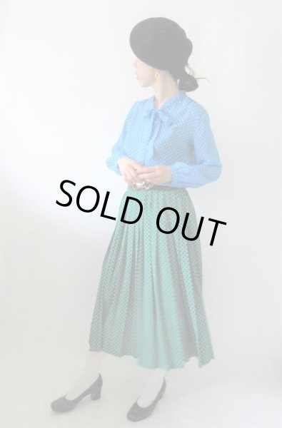 画像2: 【ネイビーの水玉*】ゆらりプリーツ水玉スカート (2)