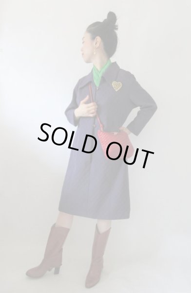 画像2: 【地模様がお花模様*】ワントーンフラワーワンピ (2)