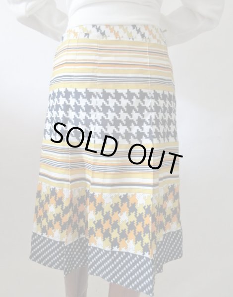 画像5: 【カラフルな色使い*】幾何学ボーダー柄スカート (5)