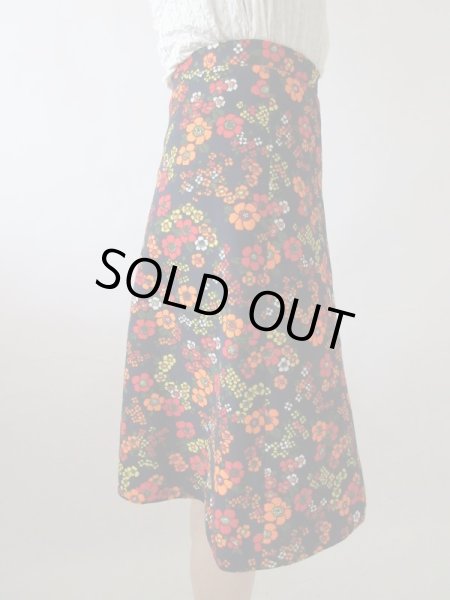 画像4: 【オシャレの楽しさ炸裂*】レトロフラワースカート (4)