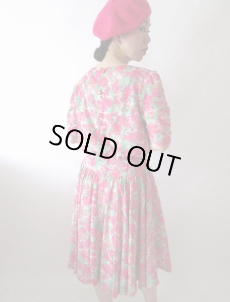 画像4: 【ネックレスと2点セット*】ドラマティックフラワーワンピース (4)