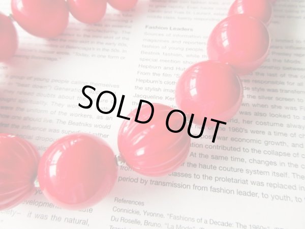 画像3: 【差し色に大活躍*】赤玉ネックレス (3)