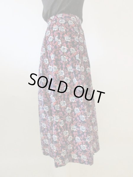 画像4: 【オトナのベロア*】ネイビー地の花柄スカート (4)