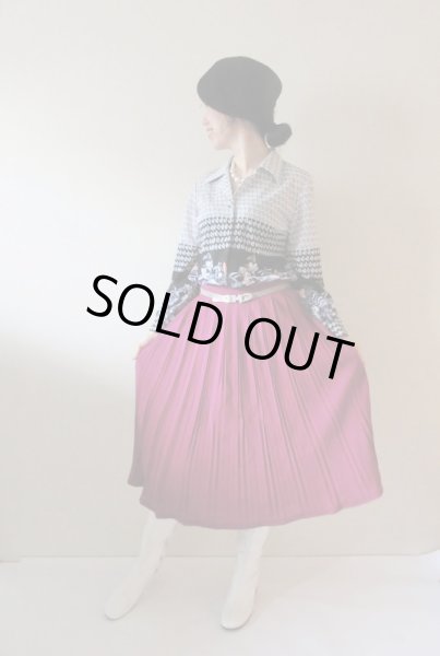 画像2: 【スカートと２点セット*】お花に蝶々が舞うシャツとスカート (2)