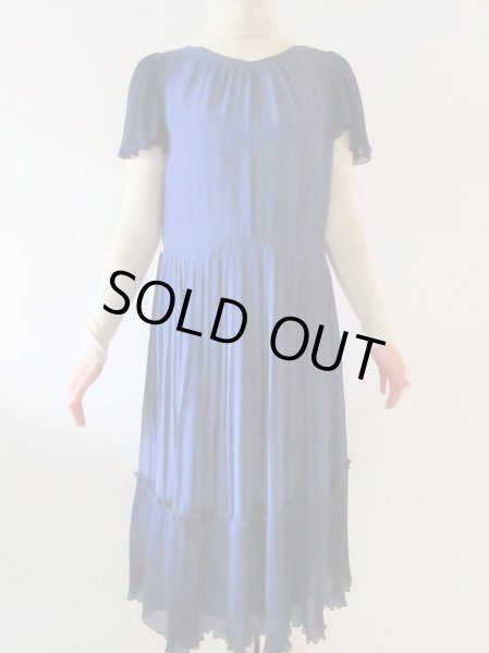 画像4: 【卒業入学シーンにも*】クラシカルムードワンピース  (4)