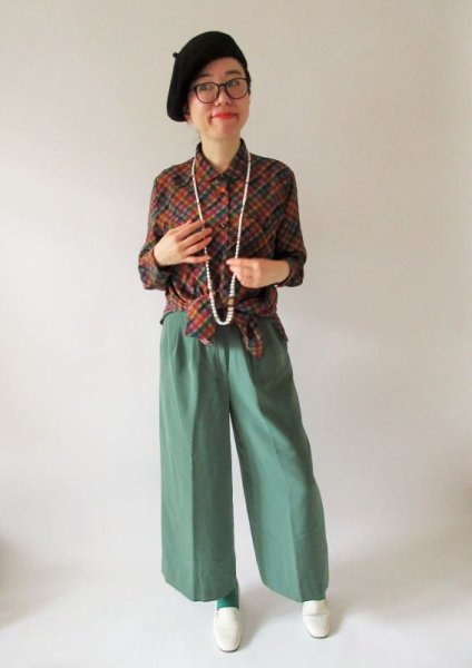 画像2: チェック柄のゆったりシャツ (2)