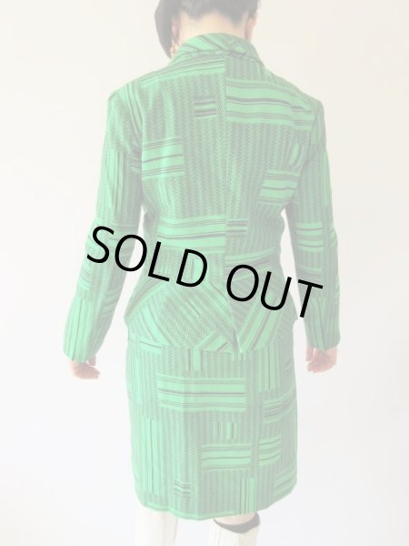 画像6: 【バッグと2点セットでお届け*】超美品*レトロモダン柄ジャケット (6)