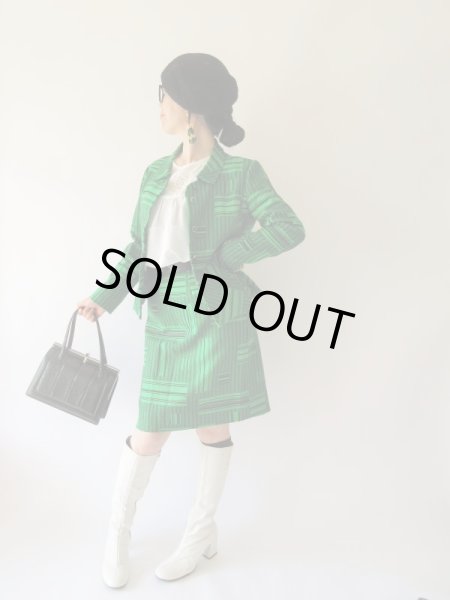 画像2: 【バッグと2点セットでお届け*】超美品*レトロモダン柄ジャケット (2)