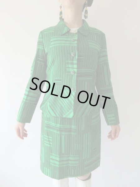 画像4: 【バッグと2点セットでお届け*】超美品*レトロモダン柄ジャケット (4)