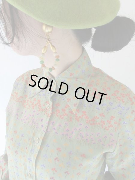 画像3: 若草色の小花柄ブラウス (3)