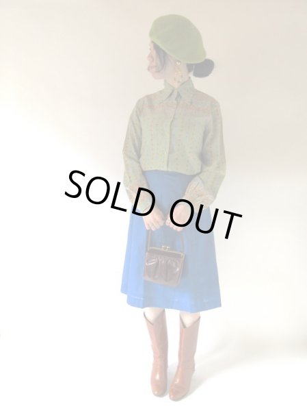 画像2: 若草色の小花柄ブラウス (2)