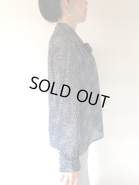 画像4: シフォンのリボンタイブラウス (4)