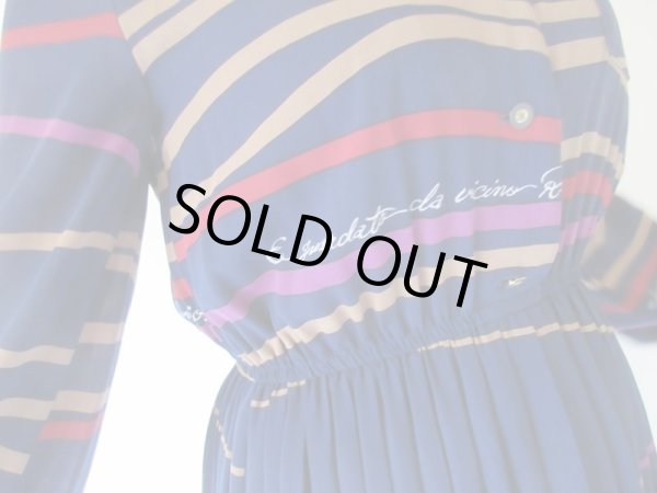 画像8: 英字とレトロ配色のワンピース (8)