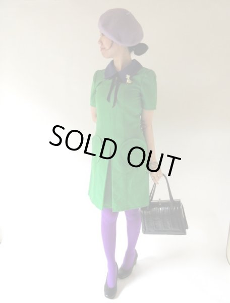 画像2: 【ブローチと2点セット*】レトロシルエットのバイカラーワンピース (2)