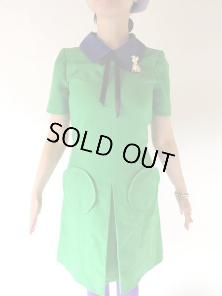 画像4: 【ブローチと2点セット*】レトロシルエットのバイカラーワンピース (4)