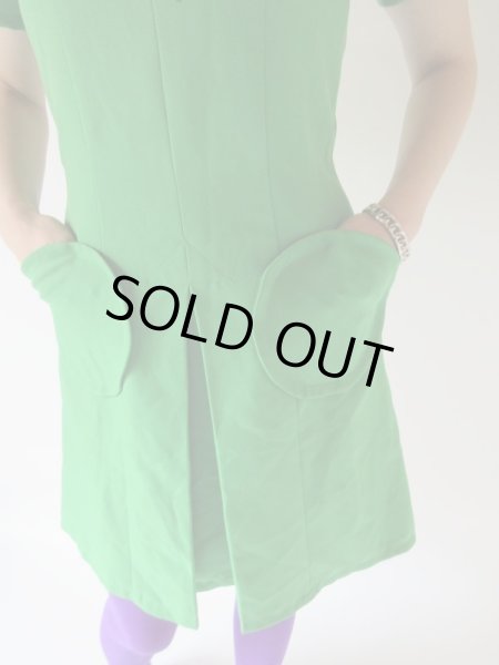 画像8: 【ブローチと2点セット*】レトロシルエットのバイカラーワンピース (8)