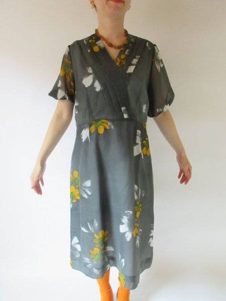 画像3: 大人可愛いパフスリープワンピース (3)