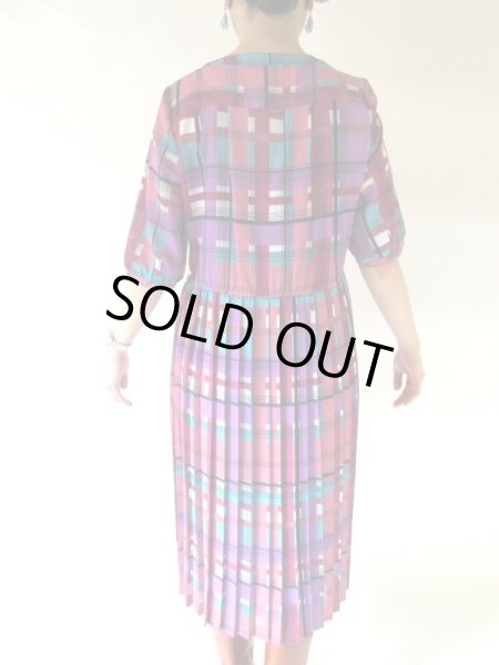 画像5: 大人可愛い格子柄ワンピース (5)
