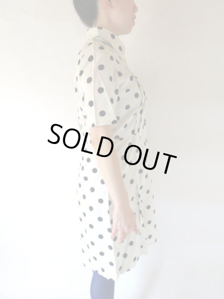 画像4: 大人可愛い水玉柄ワンピース (4)