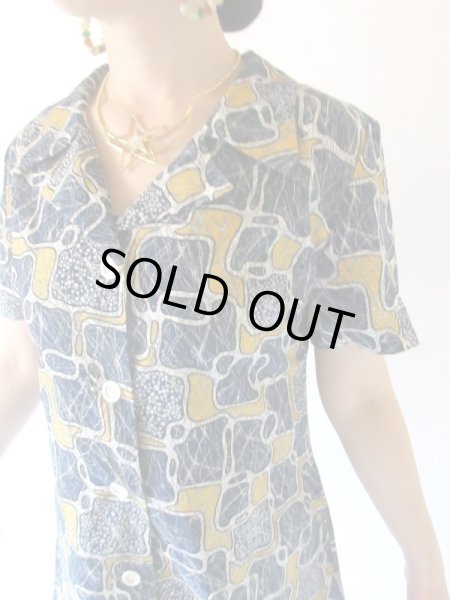 画像6: 【ノスタルジックな夏色*】幾何学柄ワンピース (6)