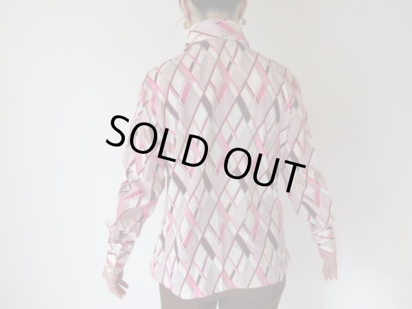 画像4: 【この襟の形が好き*】ゆったりサイズ*美襟海外vintageシャツ (4)