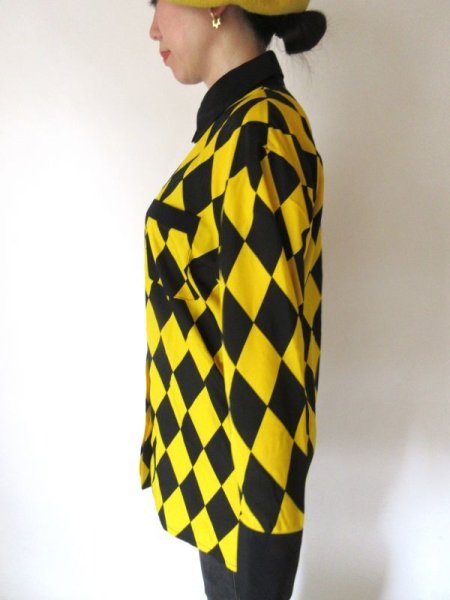 画像4: 【圧倒的インパクト*】幾何学柄シャツ (4)