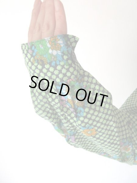 画像8: 【ゆったりsize*】レトロポップなフラワー柄シャツ (8)