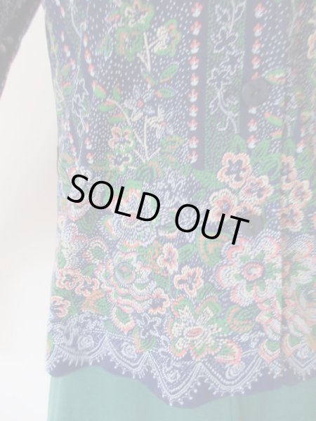 画像8: 【着心地の良さに自信あり*】新鮮色使いのフラワーシャツ (8)