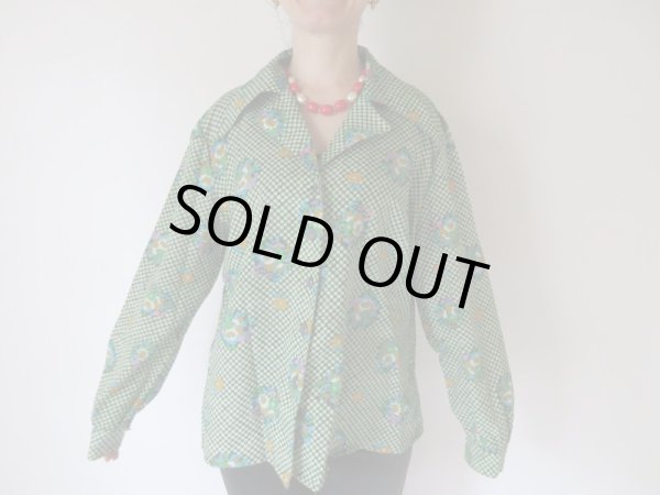 画像4: 【ゆったりsize*】レトロポップなフラワー柄シャツ (4)