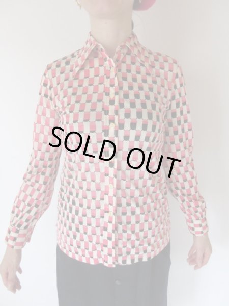 画像4: 【抜群インパクト*】レトロ幾何学柄シャツ (4)